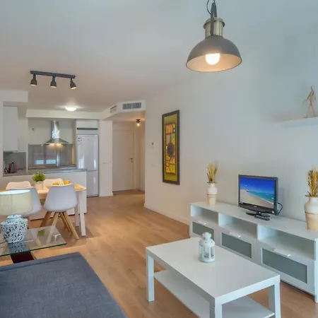 Malagasuite Heart Of Apartment Fuengirola